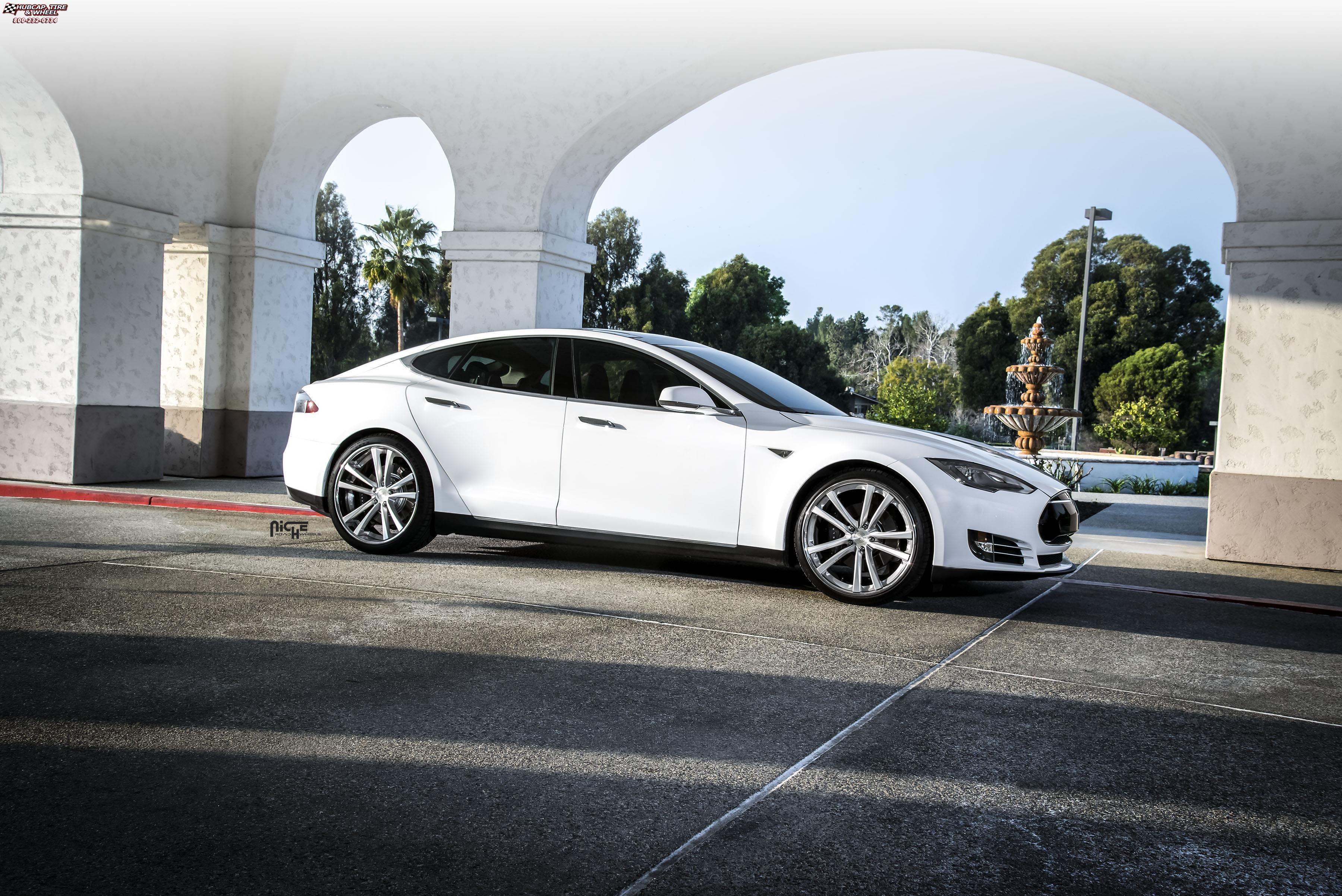 vehicle gallery/tesla model s niche concourse 22x85  Brushed, DDT, Matte Clear, Sparkle Black Lip wheels and rims